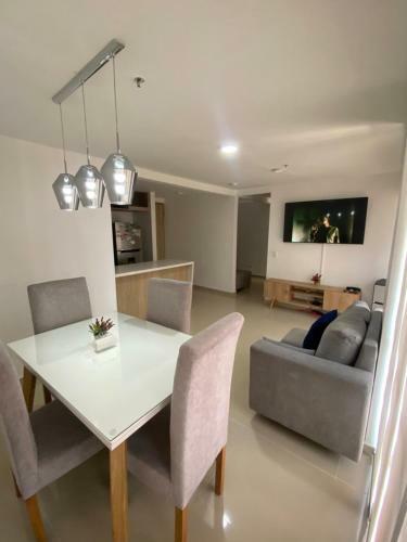 Hermoso, Moderno Y Confortable Apartamento.