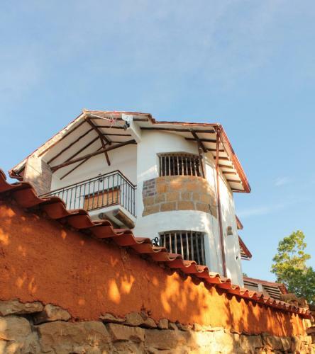 Color Marron Casa De Campo