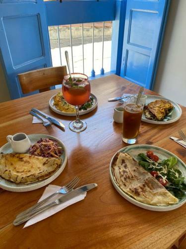 Flor De Le�n Caf� - Hostal