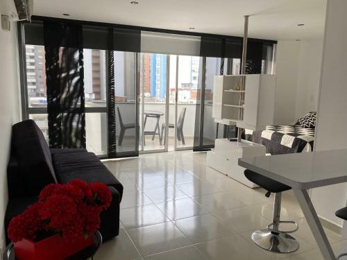Apartamento Bonito Apto, Cuenta Con Cortinas El�ctricas! Totalmente Amoblado