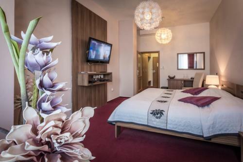 Sareza Hotel