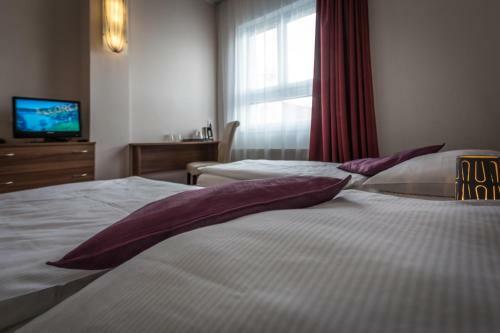 Sareza Hotel