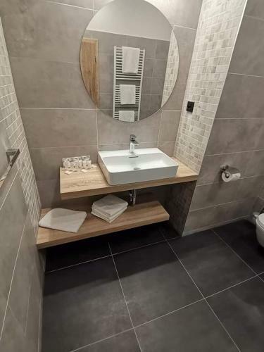 Sareza Hotel