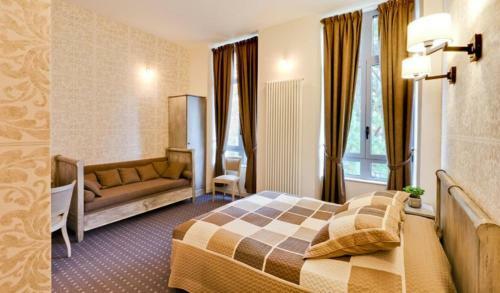 Hostal La Maison Des Officiers