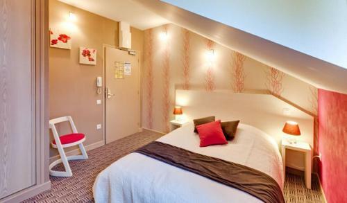 Hostal La Maison Des Officiers