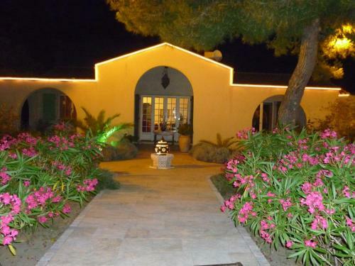 Bed & Breakfast Mas De La Montille