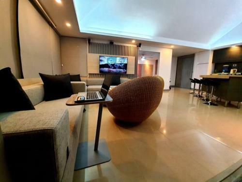 Apartamento Ph Hermoso Loft Vista Cerros (aa)-home-office