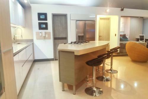 Apartamento Ph Hermoso Loft Vista Cerros (aa)-home-office