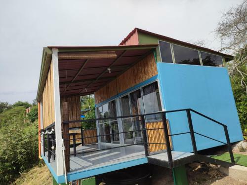 Horizon View Glamping