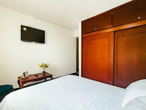 Apartamento Lindo Apto Amoblado �super Central! Rnt734