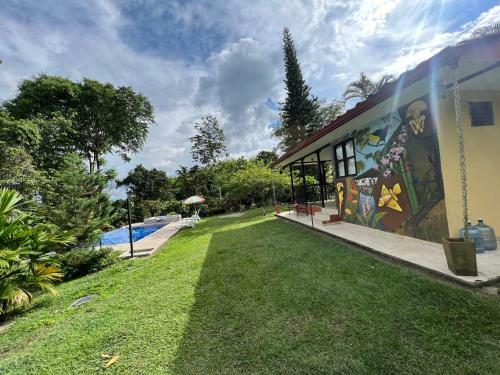 Charming Nature House/ Finca Tradicional Cafetera