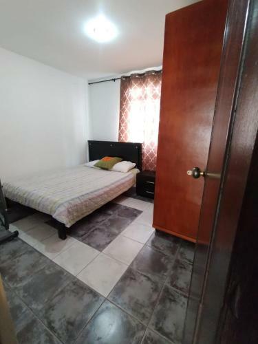 Habitacion Privada En Casa Familiar Con Bano Compartido