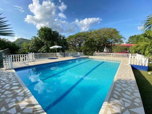 Finca Villa Sof�a Campestre Con Piscina