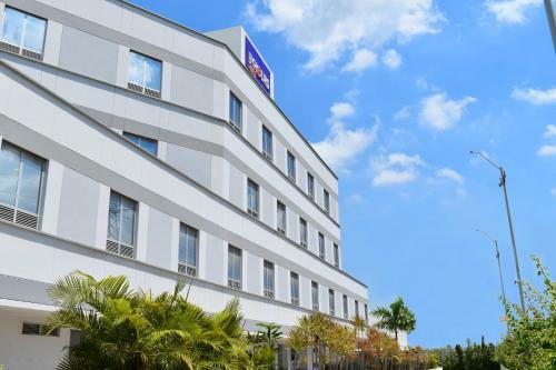Hotel Byhours Circunvalar - Adults Only