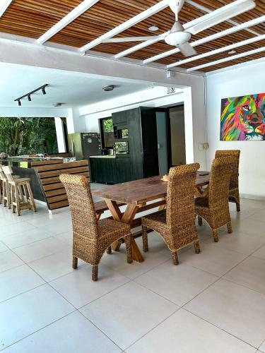 Caba�a En Santafe De Antioquia
