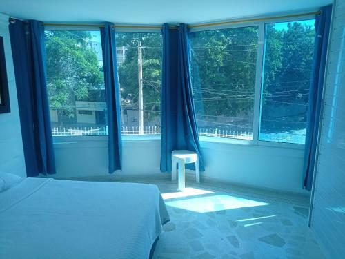 Hostal Casa Blanca Ciudad Jard�n