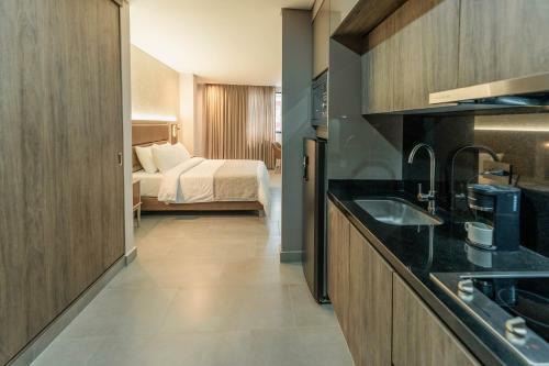 Hotel Amari Living Suites