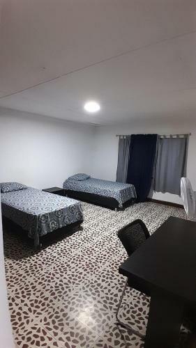 Hostal- Ciudad Jardin