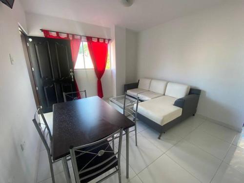 C�modo Apartamento Con Balc�n