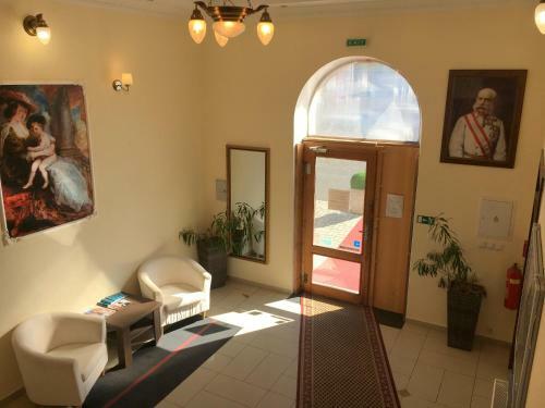 Hostal Pension Village