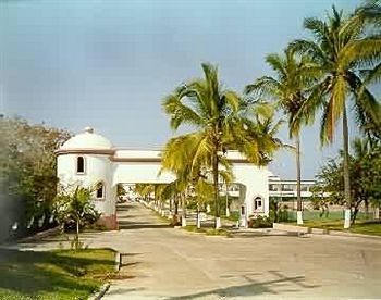 Hotel Costa Bonita Condominium & Beach Resort