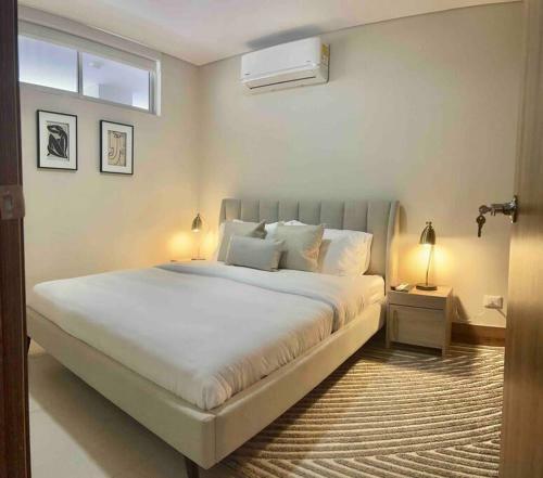 Glamorous New 2br Apartment In Granada