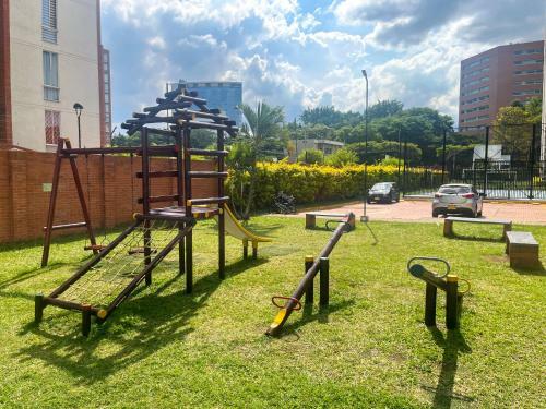 Apartamento Secure 3-br In South Cali Pool & Pet-friendly
