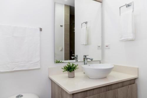 Apartamento Oeste Av Del Rio 502