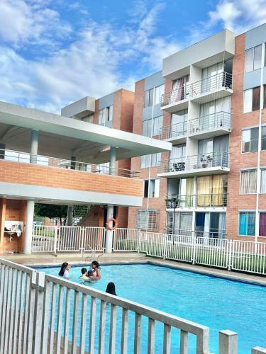 Apartamento Amoblado En Conjunto Residencial Cali