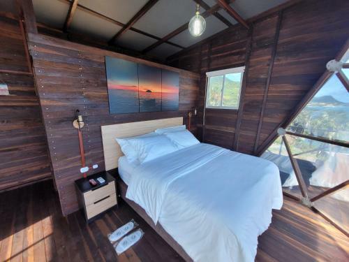 321 Surprise Beach House And Glamping