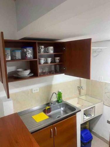 Apartaestudio Privado Con Aire Cerca Aeropuerto