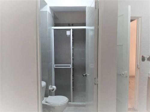 Apartaestudios White And Grey