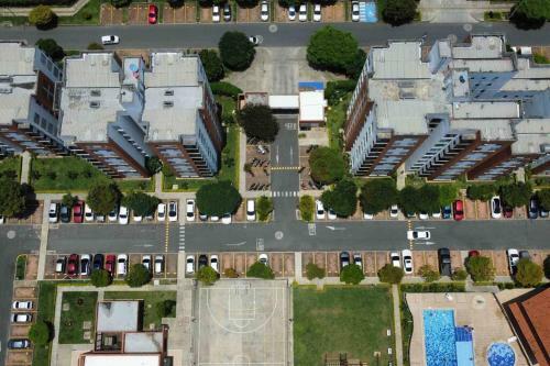 Apartamento En Quinto Piso Valle Del Lili, Zafiro C