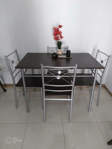 Apartamentos The Harbor Cali 102