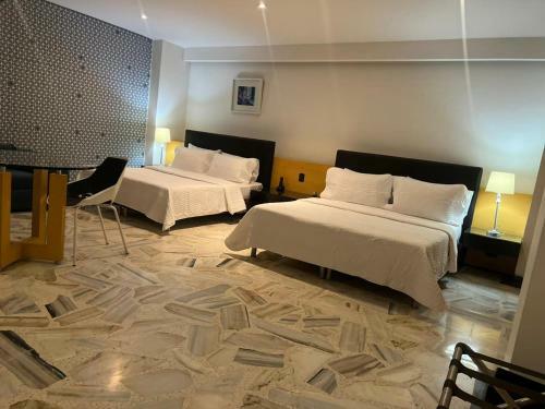Aw Hotel Luxor Versalles