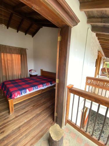 Hostal Cabecirrufa