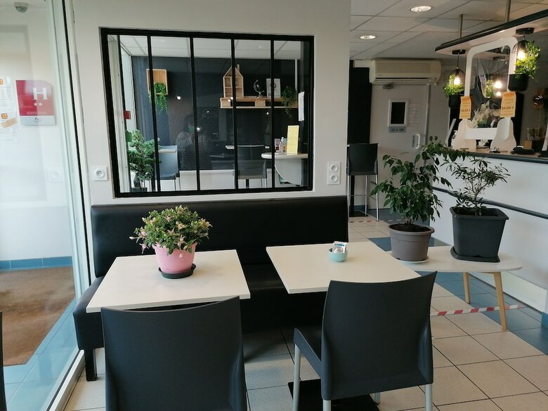 Fairway Hotel