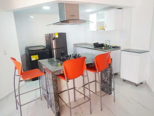 Apartamento Con Vista Al Mar-cerca Al Centro Historico-piso 9