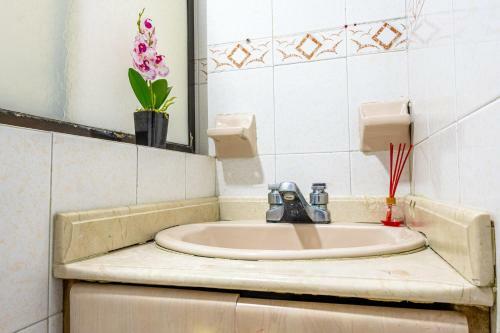 Hostal Oresca Hostel