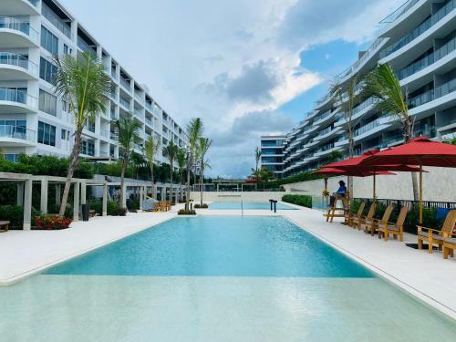 Apartamento Amazing Loft / Private Beach + Pools + Natural