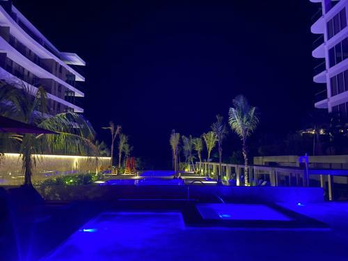 Apartamento Amazing Loft / Private Beach + Pools + Natural