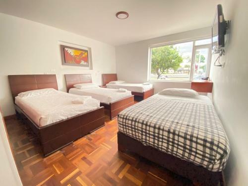 Hotel Arena Plaza Inn