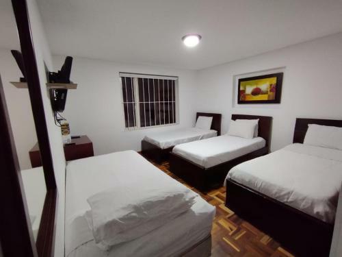 Hotel Arena Plaza Inn