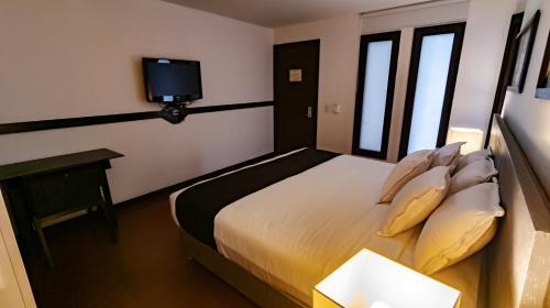 Hotel Charlotte Suite 26