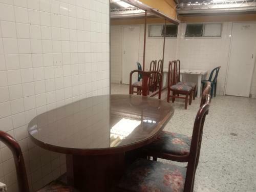 Cuarto, 2 Camas Sencillas, Ba�o Privado, Aeropuerto A