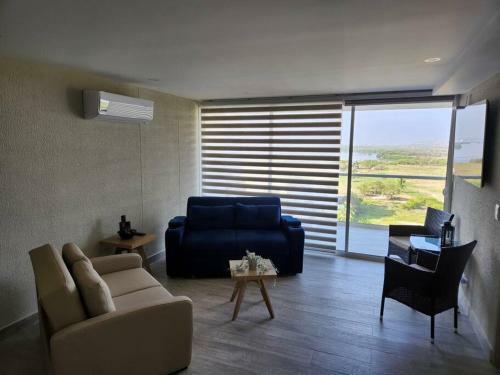 Dominique 907 Luxury Apartment