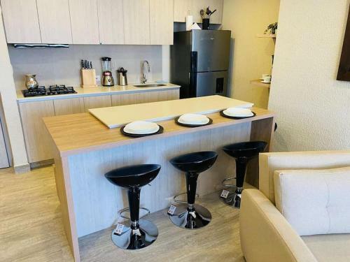 Dominique 907 Luxury Apartment