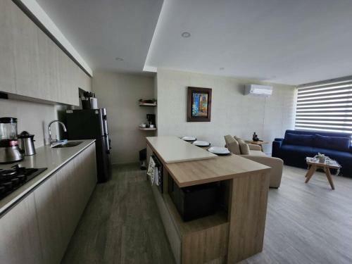 Dominique 907 Luxury Apartment