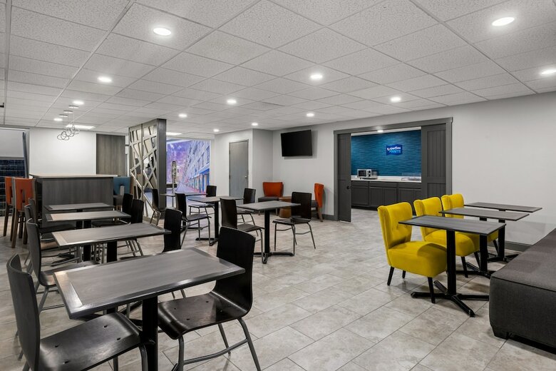 Hotel Quality Suites Hinesville