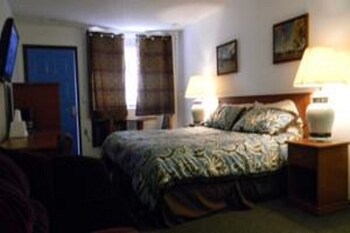 Motel West